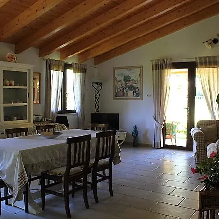 Il Melograno Di Nora Bed & Breakfast